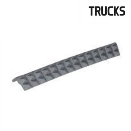 IVECO STRALIS KAO OGLAS NA DONJEM PRODUŽENJU PODNOŽJA R 504001345